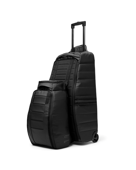 DB Hugger Backpack 30L Black Out - 2024/25