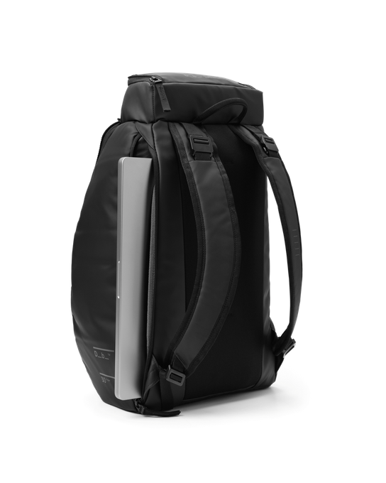 DB Hugger Backpack 30L Black Out - 2024/25