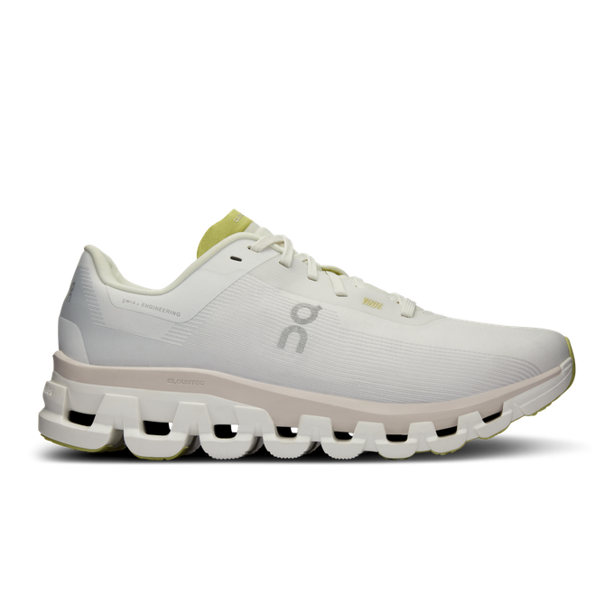 Women's shoes ON RUNNING Cloudflow 4 White/Sand