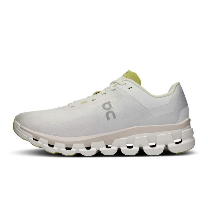 Women's shoes ON RUNNING Cloudflow 4 White/Sand