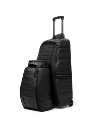 DB Hugger Backpack 30L Black Out - 2024/25