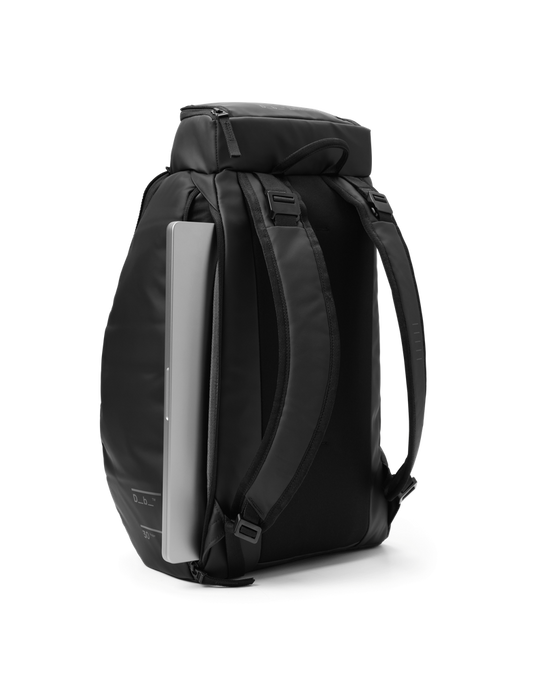 Plecak DB Hugger Backpack 30L Black Out - 2024/25