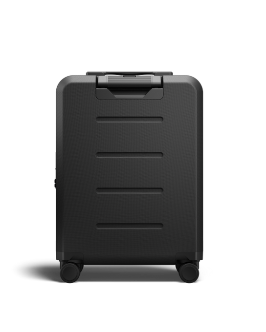 Walizka Db Ramverk Front Access Carry-on Black Out - 2024/25